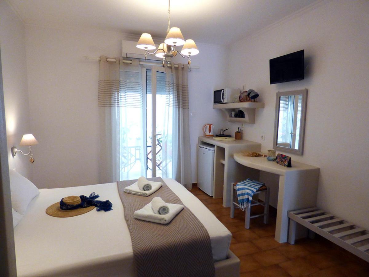 Tasoula Guest House Adamantas  Zewnętrze zdjęcie
